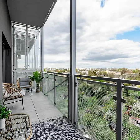 Sky Home- Penthouse Sky -manufaktura, Bezplatny, Parking, Klimatyzacja, Dostep Na Kod Apartmán