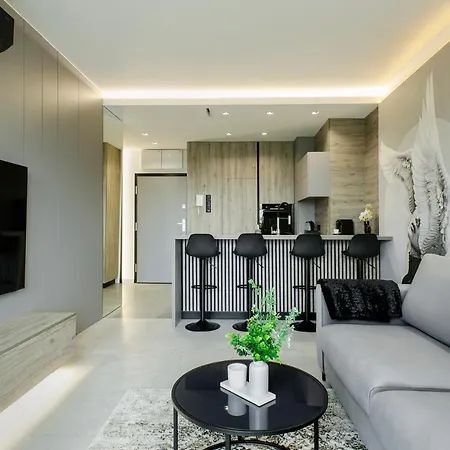 Apartmán Sky Home- Penthouse Sky -manufaktura, Bezplatny, Parking, Klimatyzacja, Dostep Na Kod Lodž