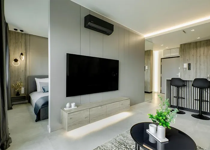 Sky Home- Penthouse Sky -manufaktura, Bezplatny, Parking, Klimatyzacja, Dostep Na Kod *